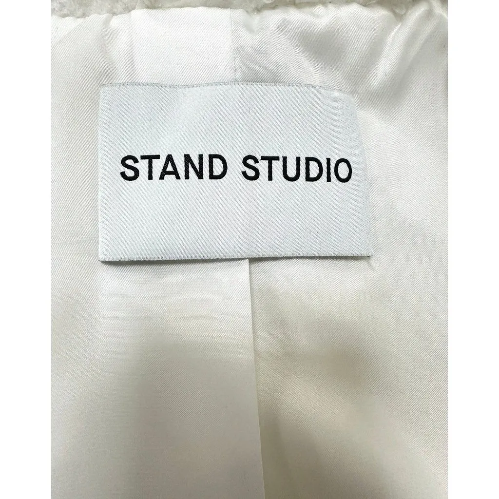 Unsigned Stand Studio Teddy Faux Fur Coat - Size 38 Pre-owned Beige Good - Model View