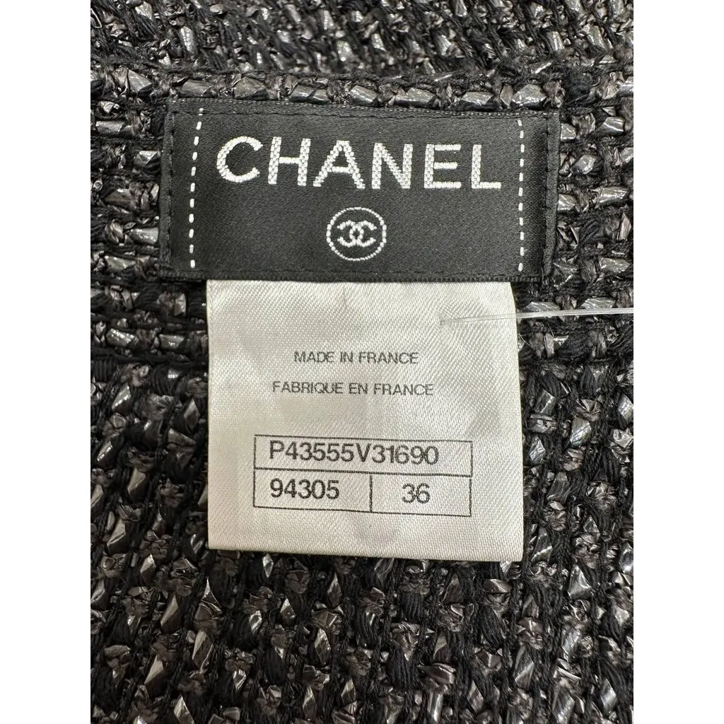 Chanel 2014 Black Tweed Mid-Length Skirt - Size 36FR Pre-owned Black Tweed Good - Model View