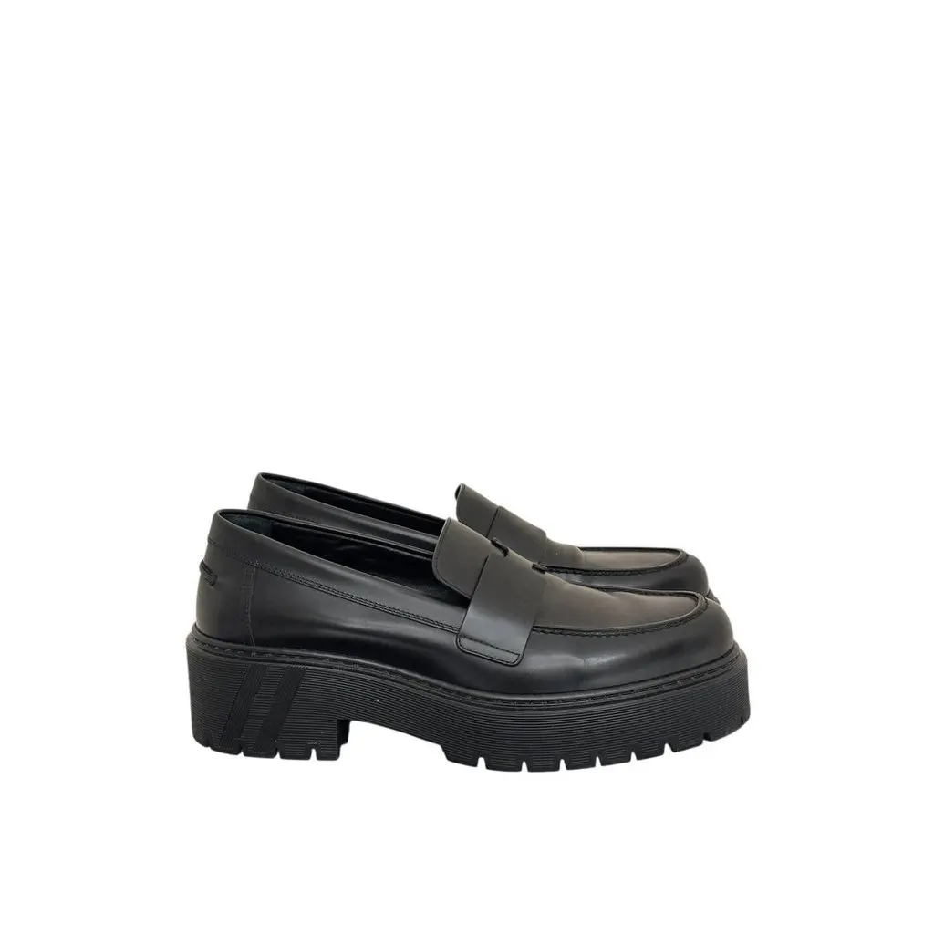 Hermès Elegant Hermes Hitch Loafers - Black Glacéd Calfskin - Size 39 Pre-owned Black Leather Good - Back View