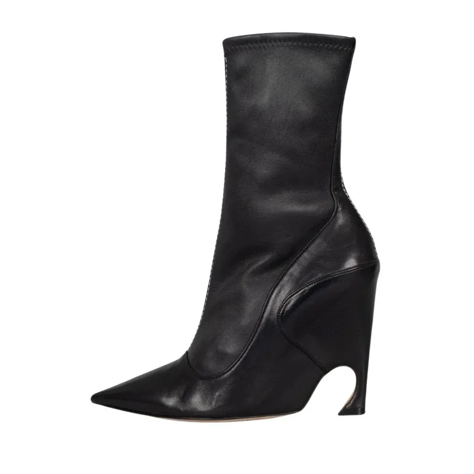 Dior Christian Dior Black Leather Pointed Ankle Boots - EU 39.5 Pre-owned Black Leather Good - Front View