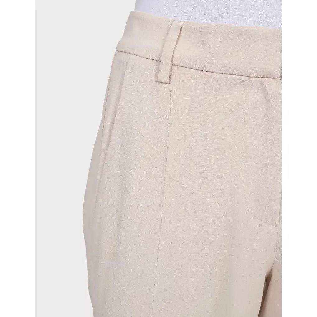 Brunello Cucinelli White Tapered Trousers - Size 42\M Pre-owned White Silk Good - Model View