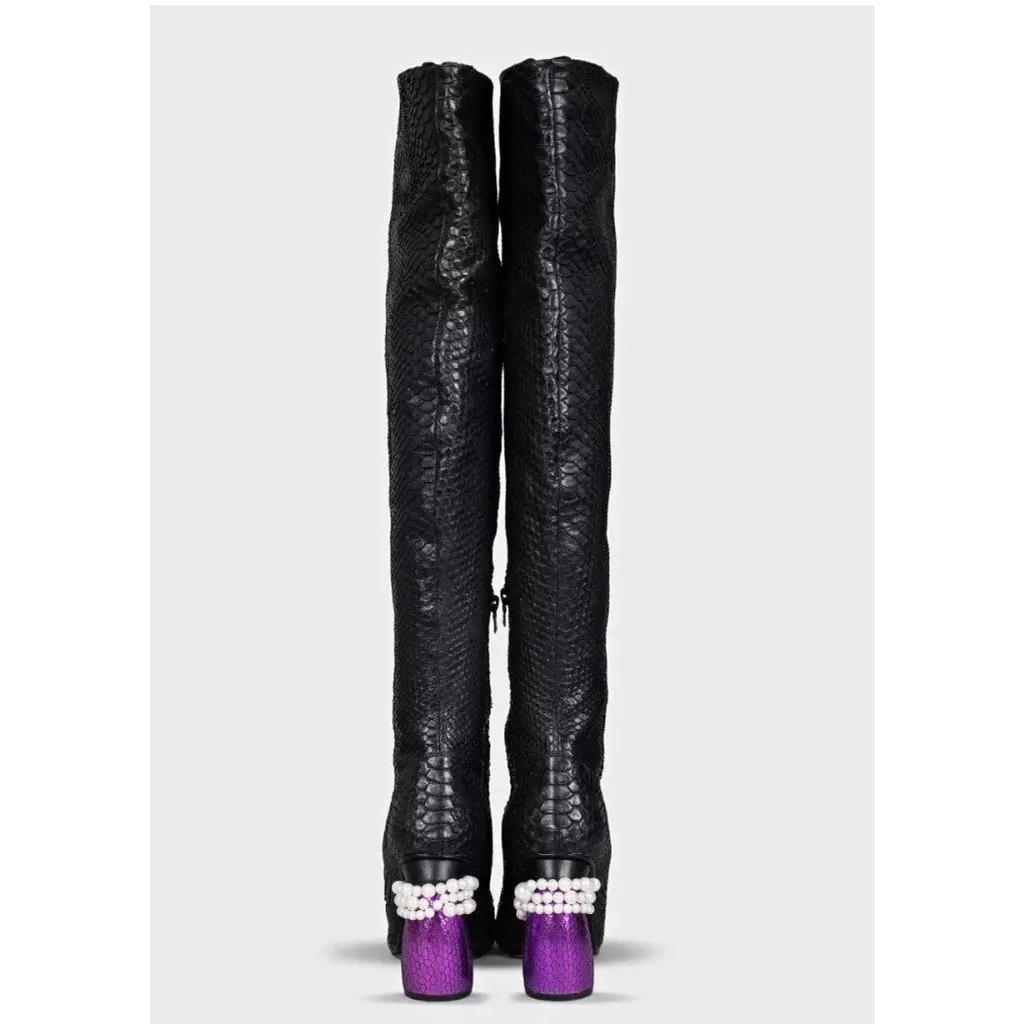 Dries Van Noten Dries Van NotenLambskin Over Knee Boots - EU 38 Pre-owned Black Leather Good - Model View