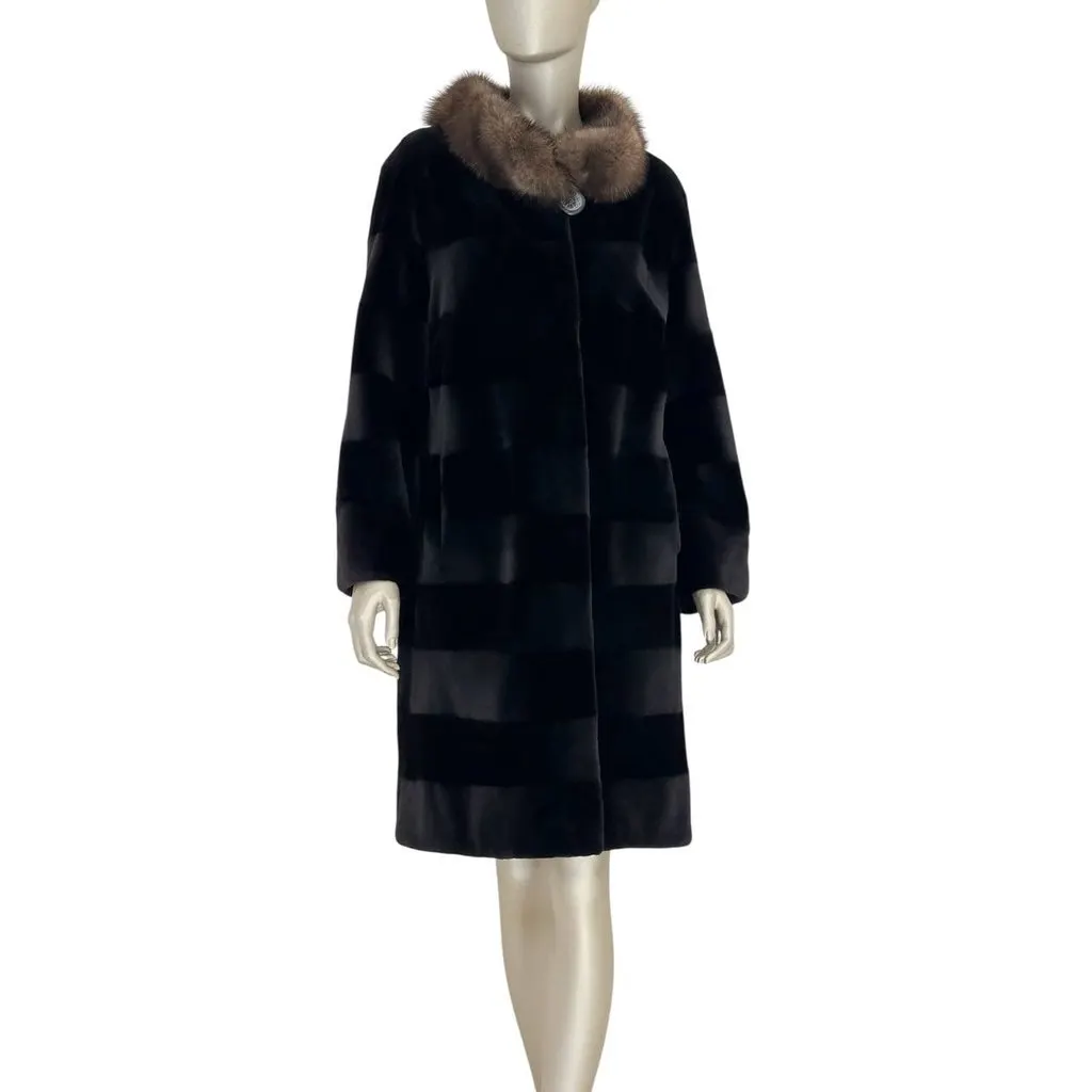 Unsigned Diamond Faux Furs Luxury Italian Platinum Coat - Size L Pre-owned Red Good - Front View