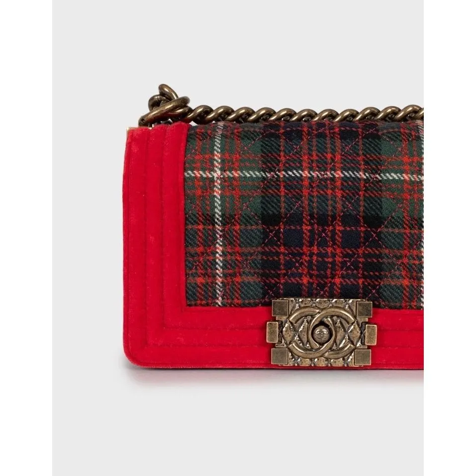Chanel Paris-Edinburgh Small Tartan Boy Bag Pre-owned MultiColor Leather Good - Box View
