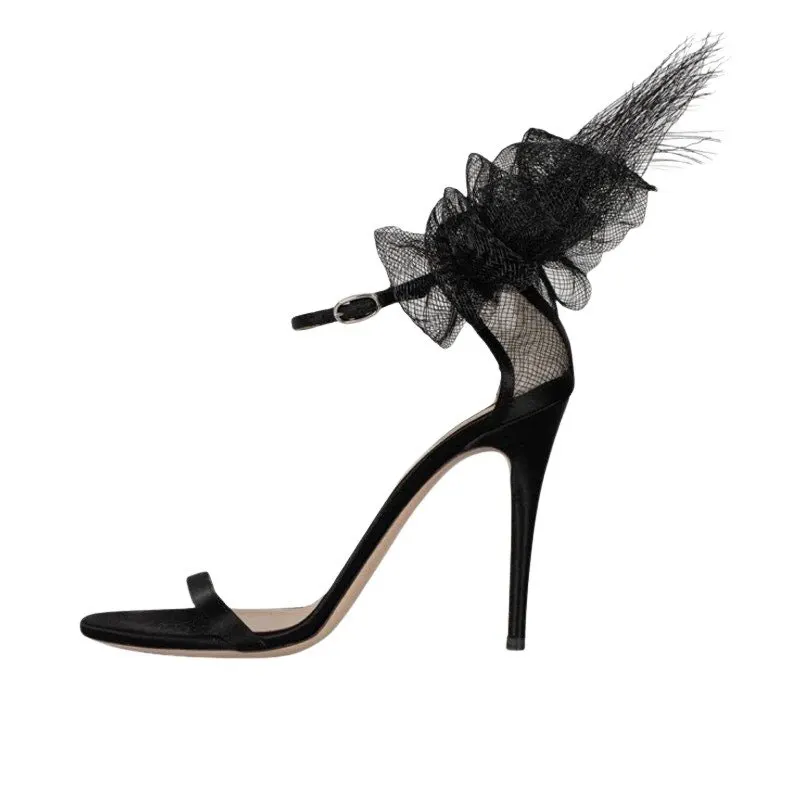 Valentino Black Suede Bow Stiletto Sandals Size 39 pre-owned Black Suede Good - Front View