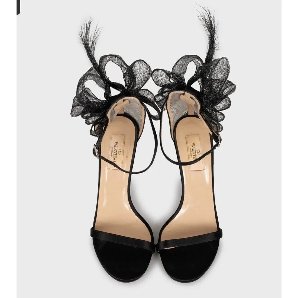 Valentino Black Suede Bow Stiletto Sandals Size 39 pre-owned Black Suede Good - Back View
