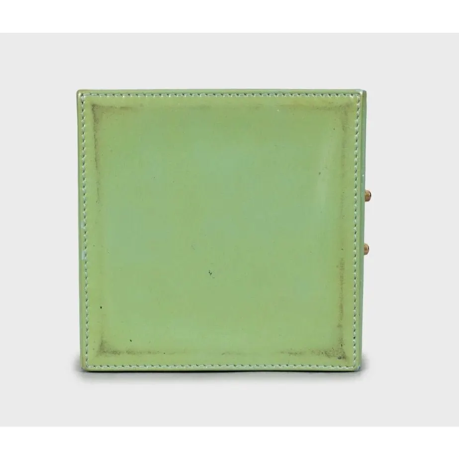 Louis Vuitton Bleecker Box Green Monogram Vernis Handbag Pre-owned Green Leather Good - Model View