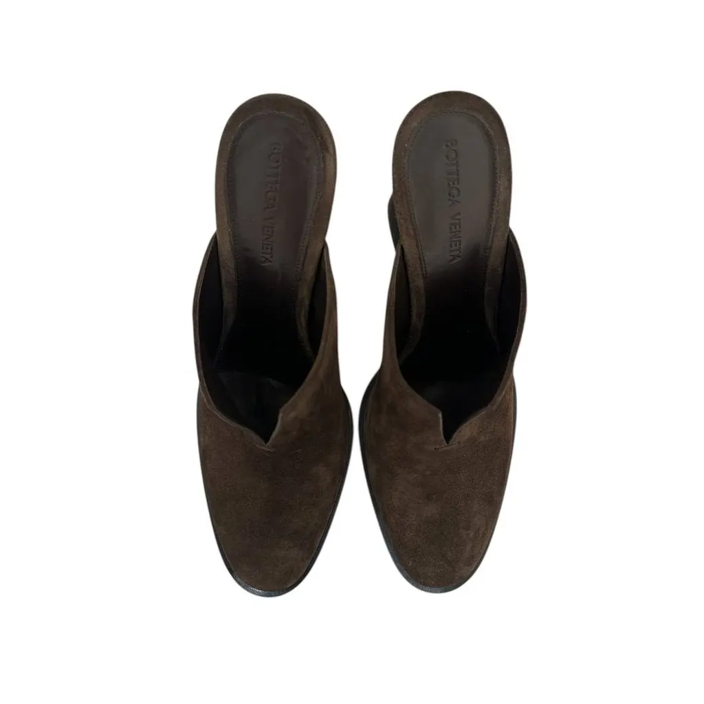 Bottega Veneta NWOB Bottega Veneta Cha-Cha Brown Suede Mules  Sz 39 pre-owned Brown Suede Never worn - Box View
