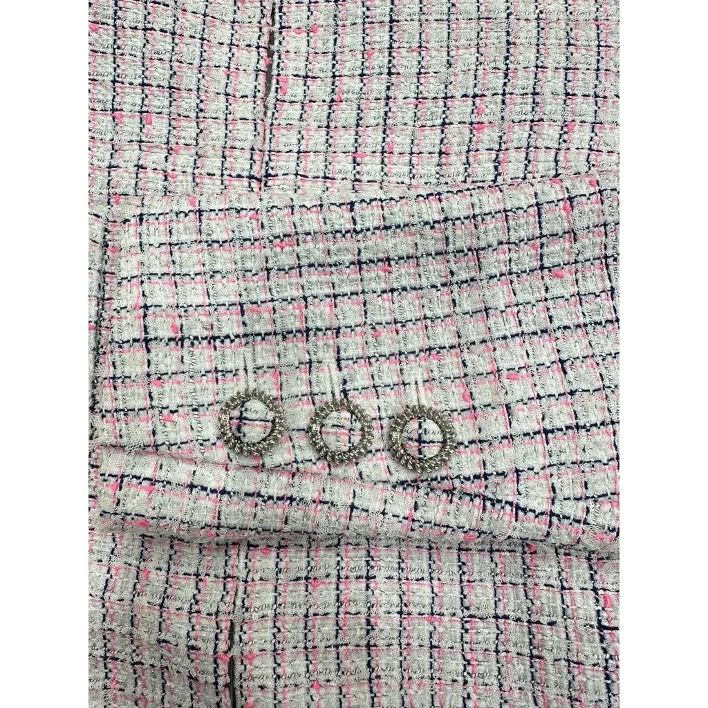 Chanel 14C Pink Tweed Jacket Sz 38 Pre-owned Pink Tweed Good - Model View