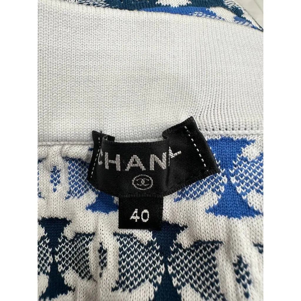 Chanel 2019 Pre-Spring Blue & White CC Logo Knee Skirt Sz 40 pre-owned White Good - Box View