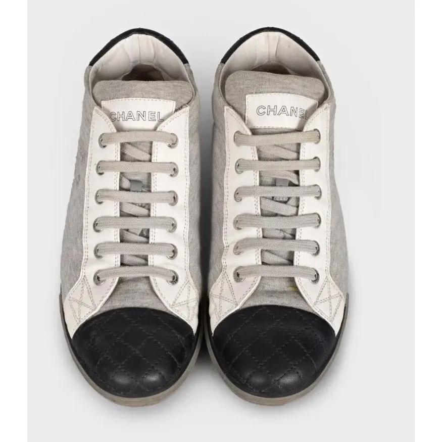 Chanel Grey Textile Leather Toe Sneakers EU 37 Pre-owned Grey Leather Good - Back View