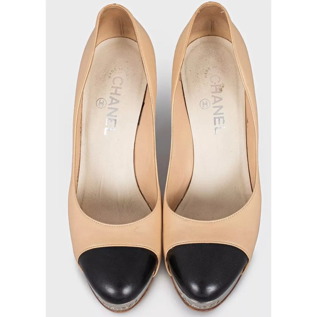 Chanel Beige Leather Block Heel Pumps - Size 39.5 Pre-owned Beige Leather Good - Back View