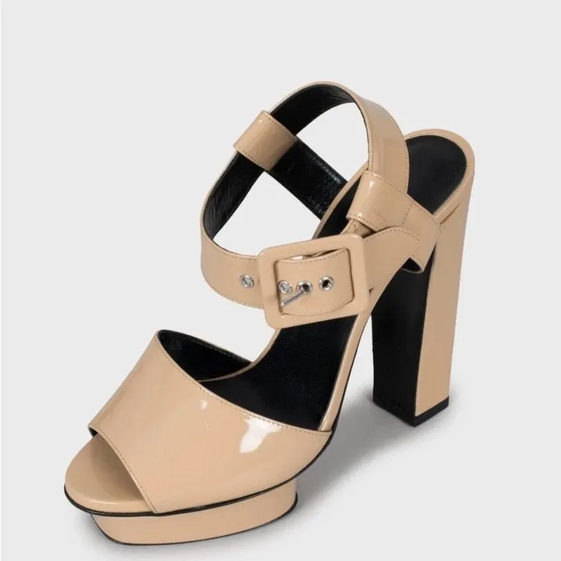 Hermès Hermès Beige Patent Leather Sandals Sz.37.5 pre-owned Beige Leather Good - Inside View