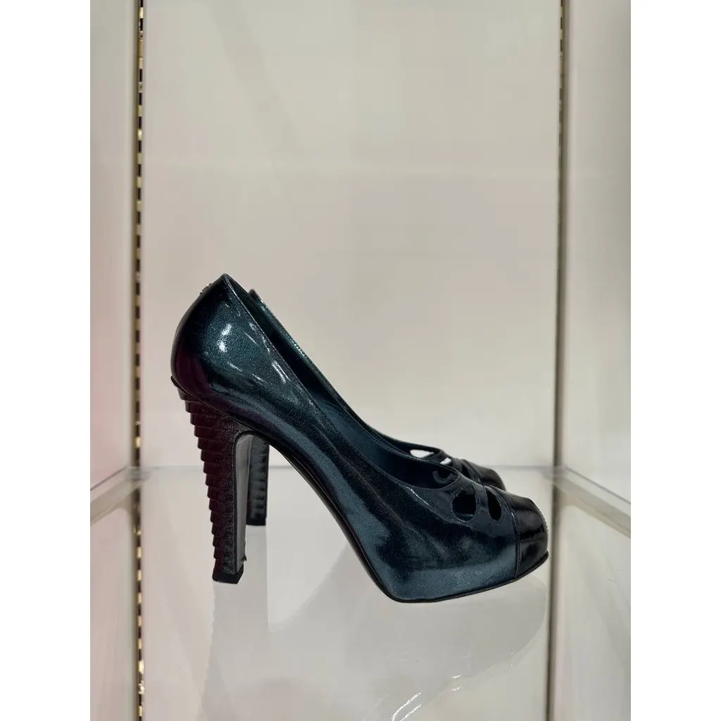 Chanel Chanel Patent Leather Pumps Size 39 Pre-owned Black Leather Good - Inside View