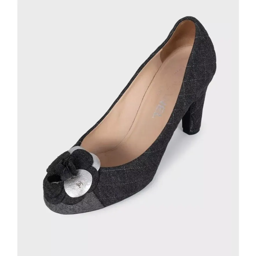 Chanel Gray Textile Rose Pumps Sz 38 pre-owned Grey Leather Good - Inside View