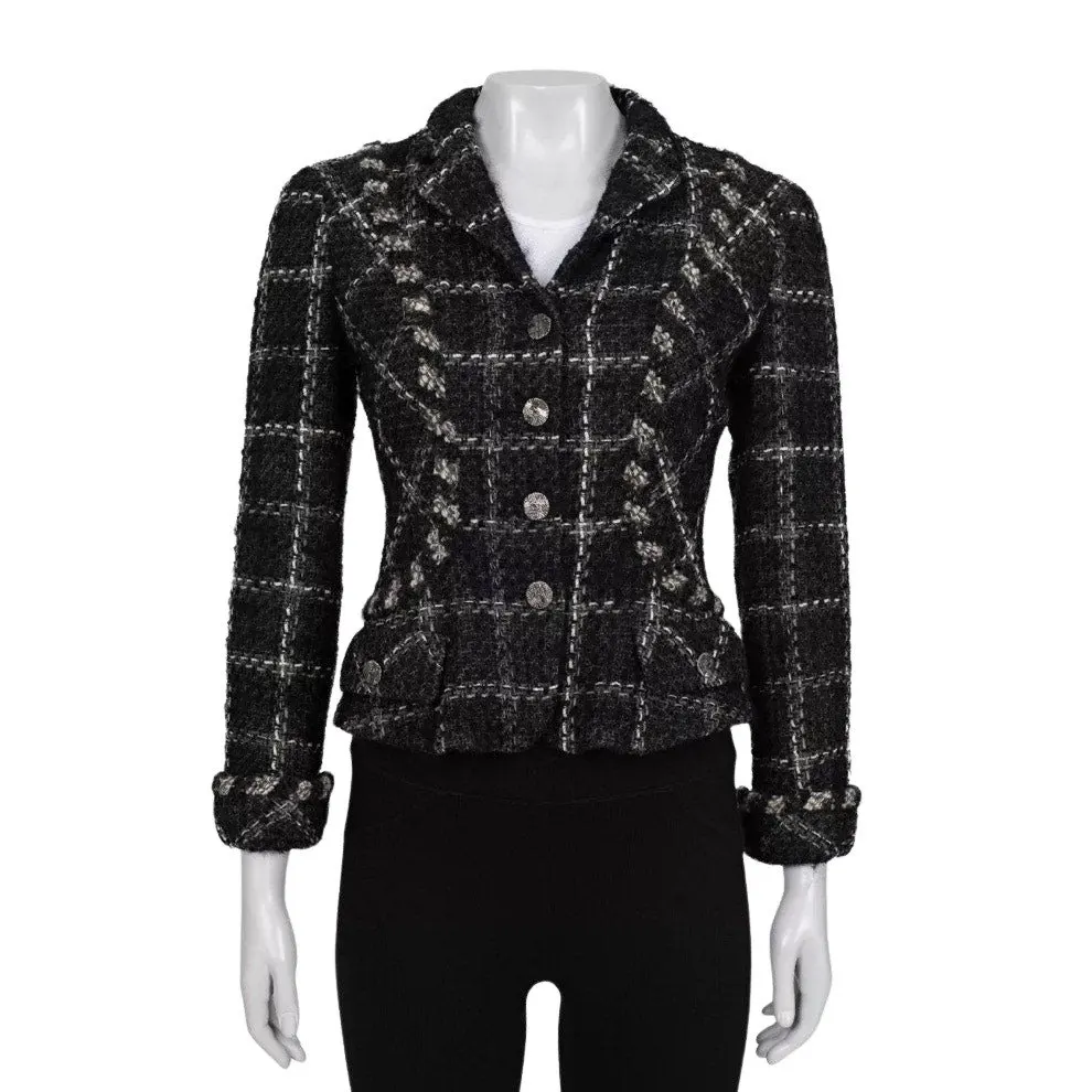 Chanel Vintage Black Tweed Fitted Jacket, Sz 38/M Pre-owned Black Tweed Good - Front View