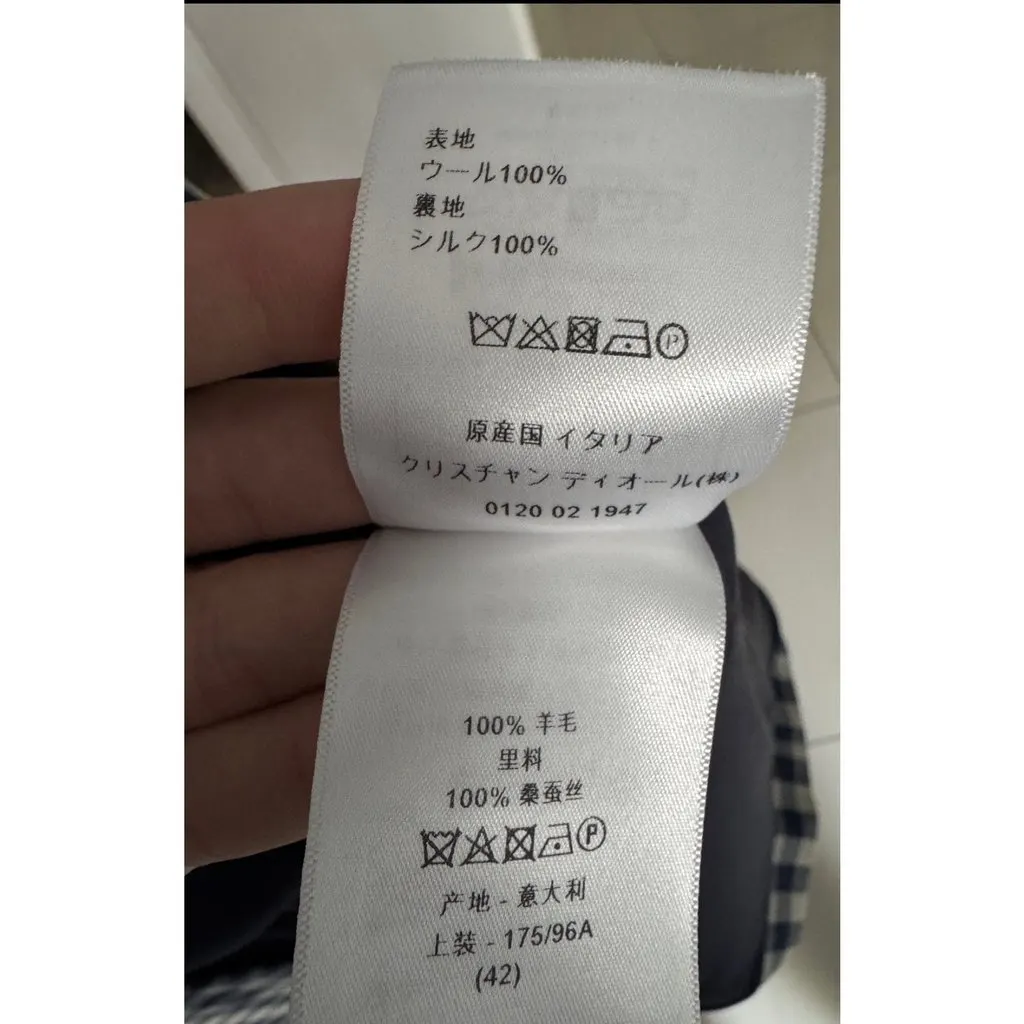 Dior NWOT Christian Dior Blue Wool Plaid Double-Breasted Jacket Sz. 42 Pre-owned Blue Wool Never worn - Box View