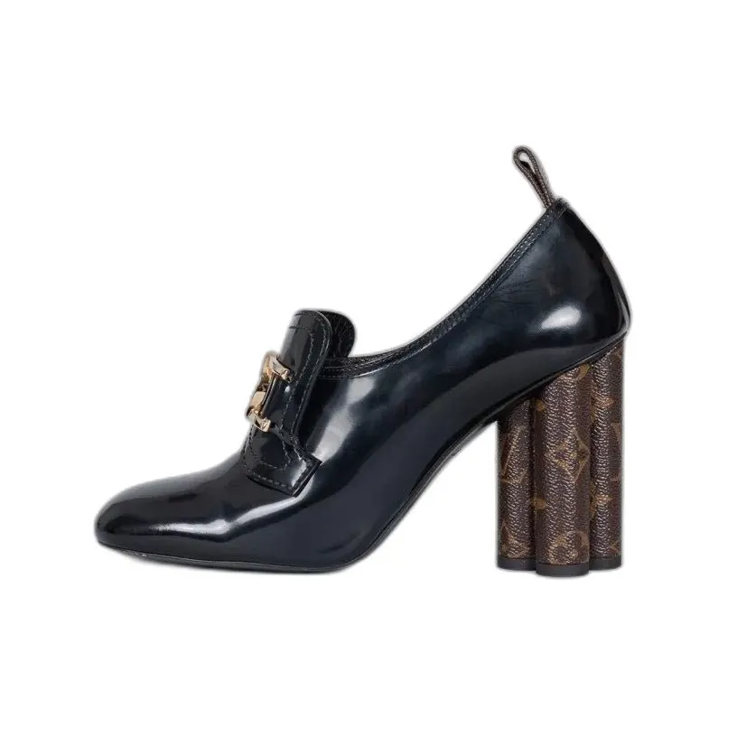 Louis Vuitton Louis Vuitton Black Leather Pumps Sculpted Heel Sz. 38 Pre-owned Black Leather Good - Front View