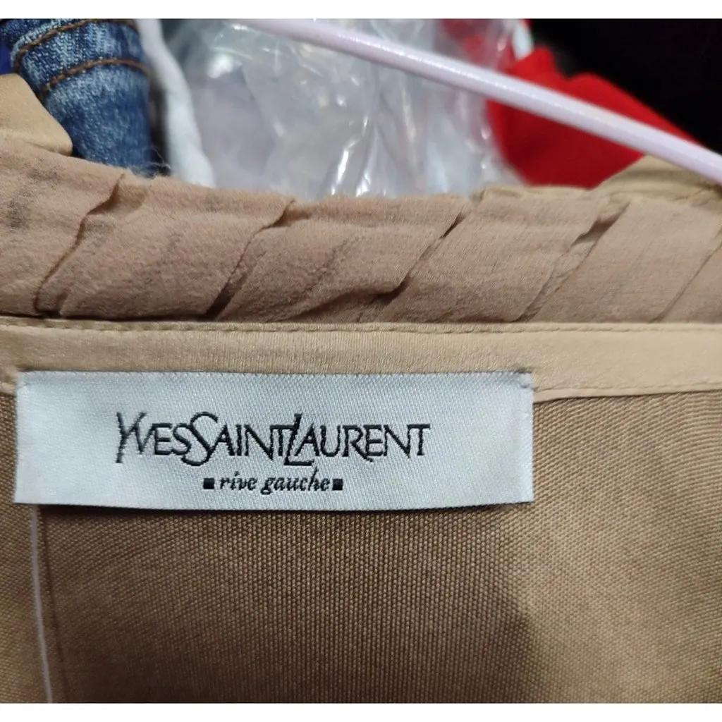 Saint Laurent Yves Saint Laurent Vintage Beige 3/4 Sleeve Blouse Sz.S Pre-owned Beige Good - Box View