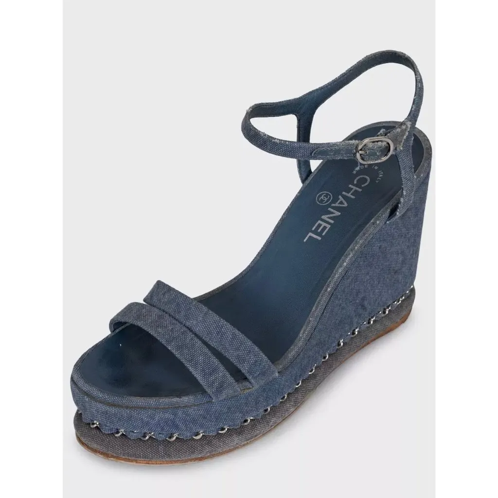 Chanel Blue Denim Wedge Sandals, Size 39.5 pre-owned Blue Denim Good - Inside View
