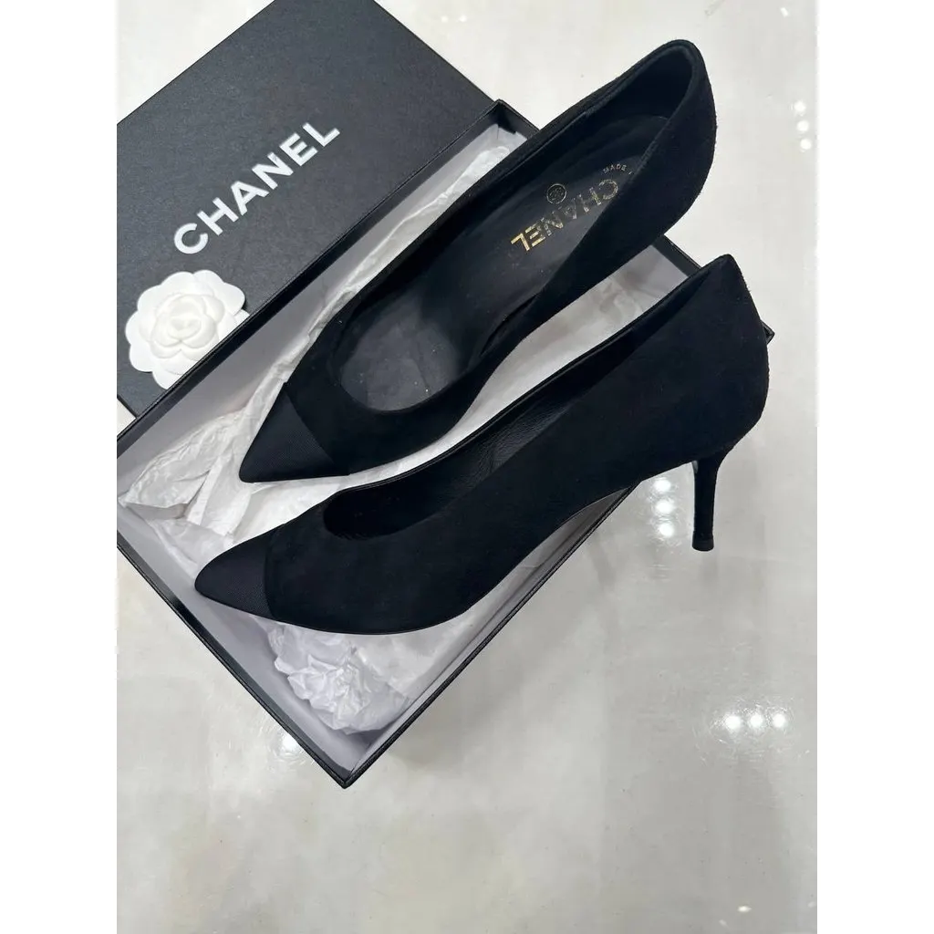 Chanel Black Suede Textile Pointed Toe Pumps 41 Pre-owned Black Suede Good - Box View