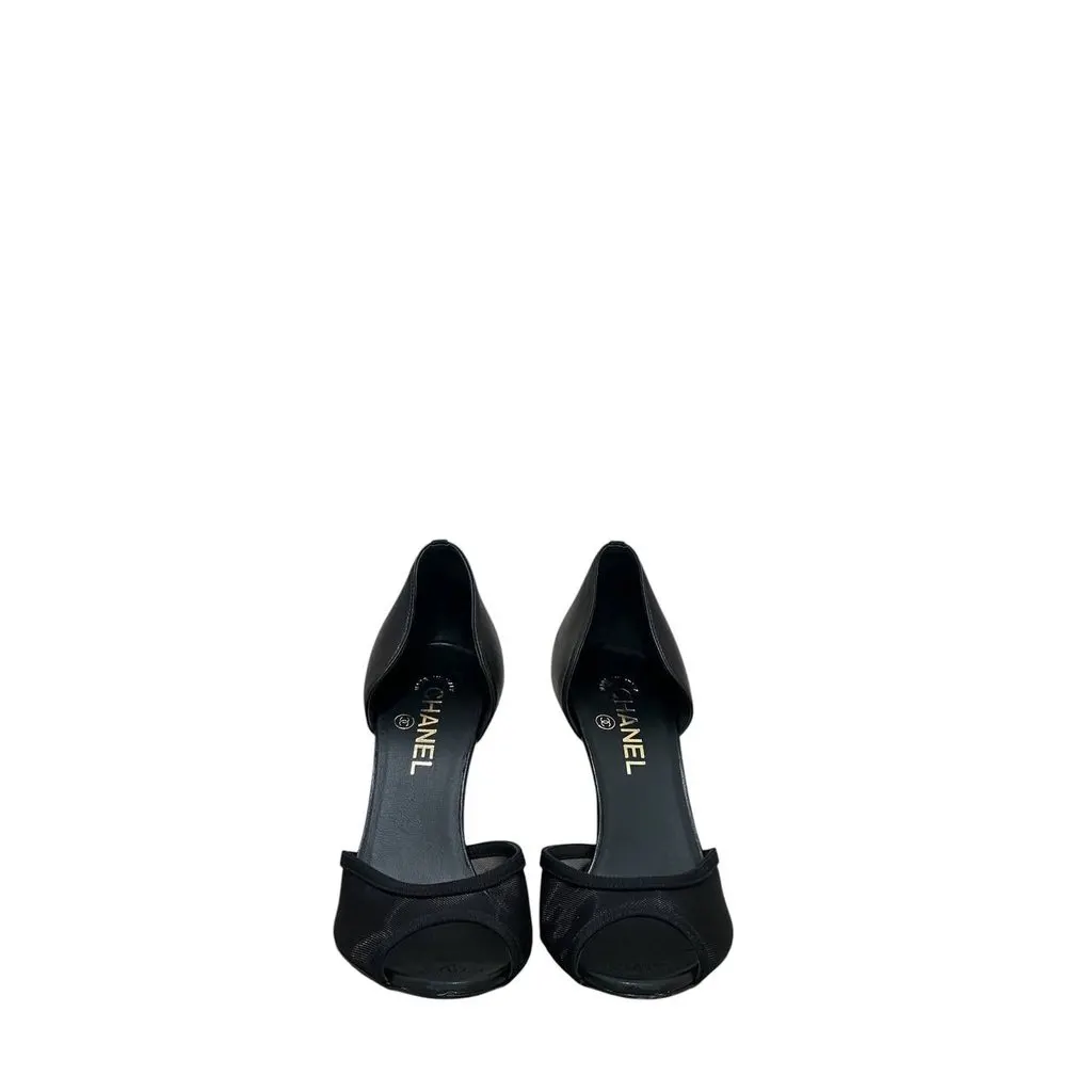 Chanel Black Canvas & Leather D'Orsay Pumps Sz. 40 pre-owned Black Canvas Good - Inside View