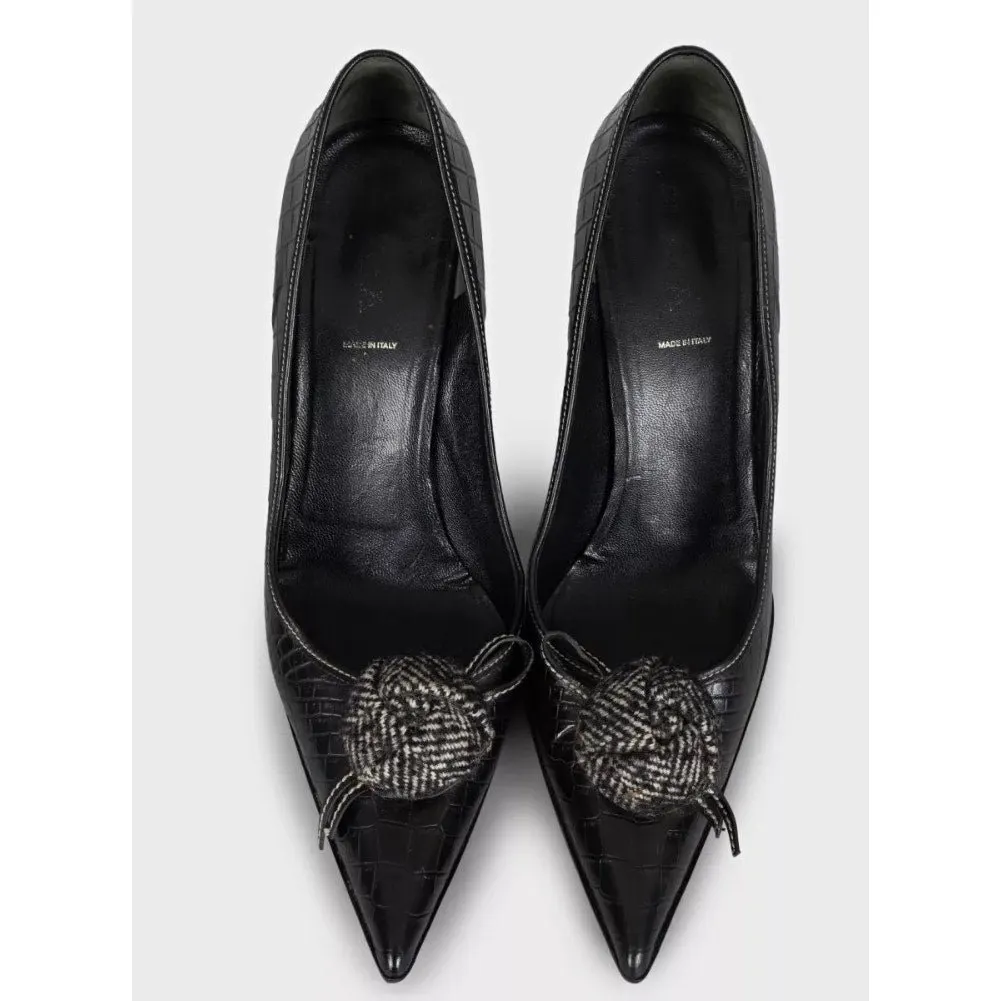 Prada Black Leather Pointed-Toe Pumps, Size 40.5 Pre-owned Black Leather Good - Back View