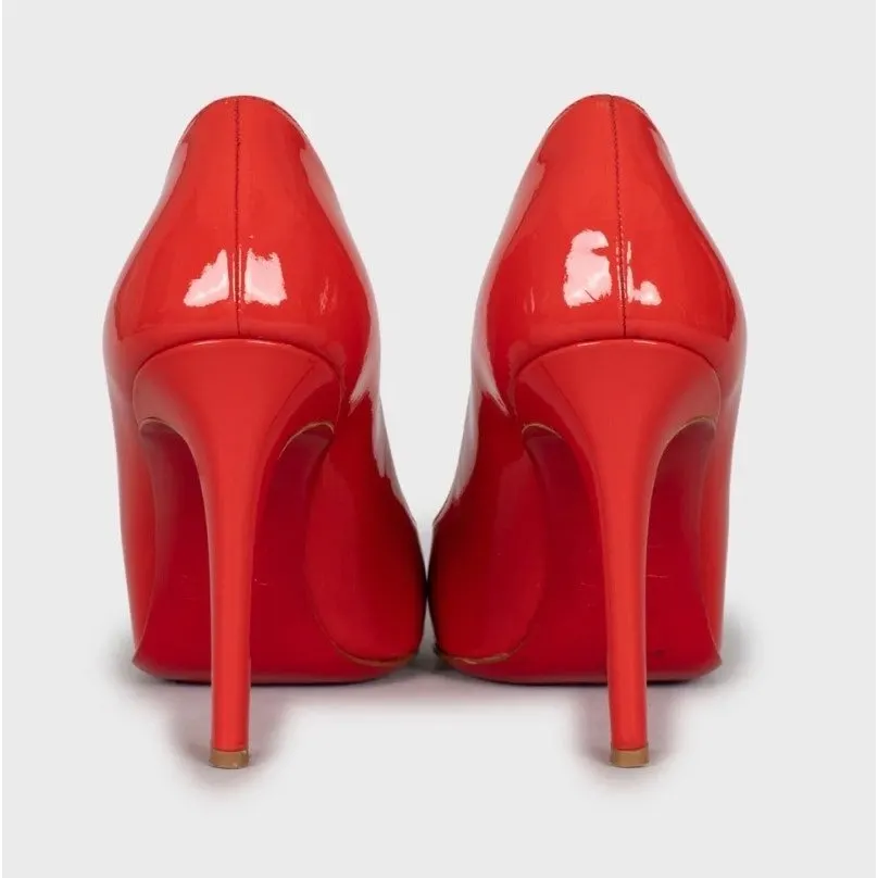 Christian Louboutin Red Patent Leather Pumps Sz.38.5 pre-owned Red Leather Good - Model View
