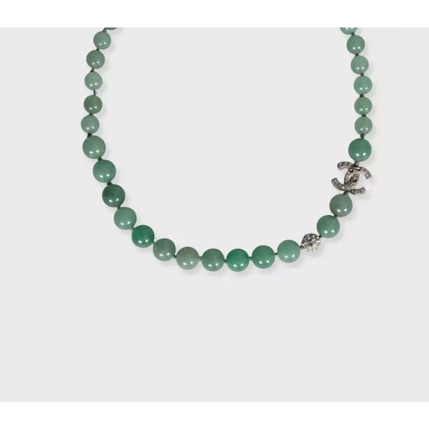 Chanel Spring/Summer 2015 Green Necklace & Bracelet Set Pre-owned Green Lace Good - Model View