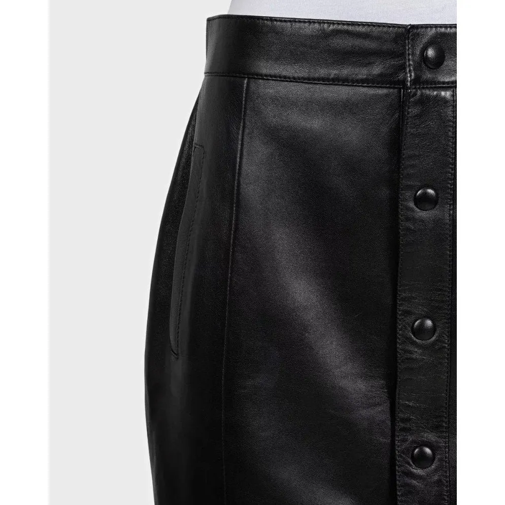 Saint Laurent Black Leather A-Line Button-Up Skirt Sz 42 Pre-owned Black Leather Good - Model View