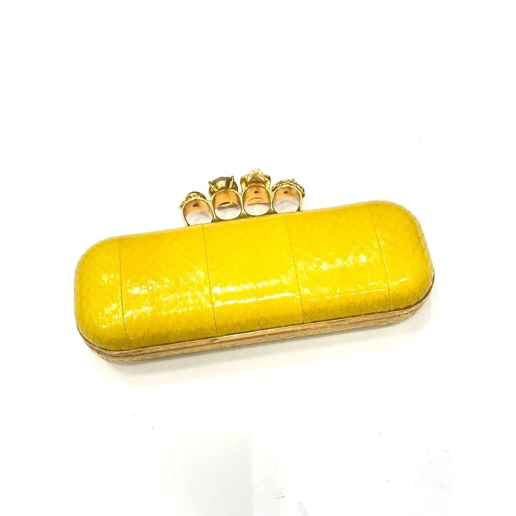 Alexander McQueen Yellow Snakeskin Skull Clutch pre-owned Yellow Leather Good - Front View
