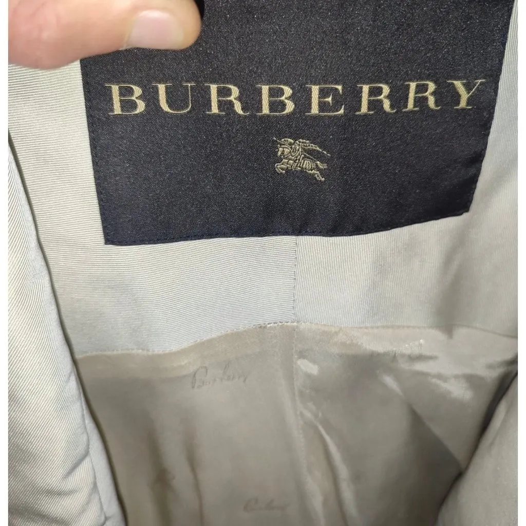 Burberry Beige Fitted Trench Coat - Women's IT38/XS pre-owned Beige Polyester Good - Box View