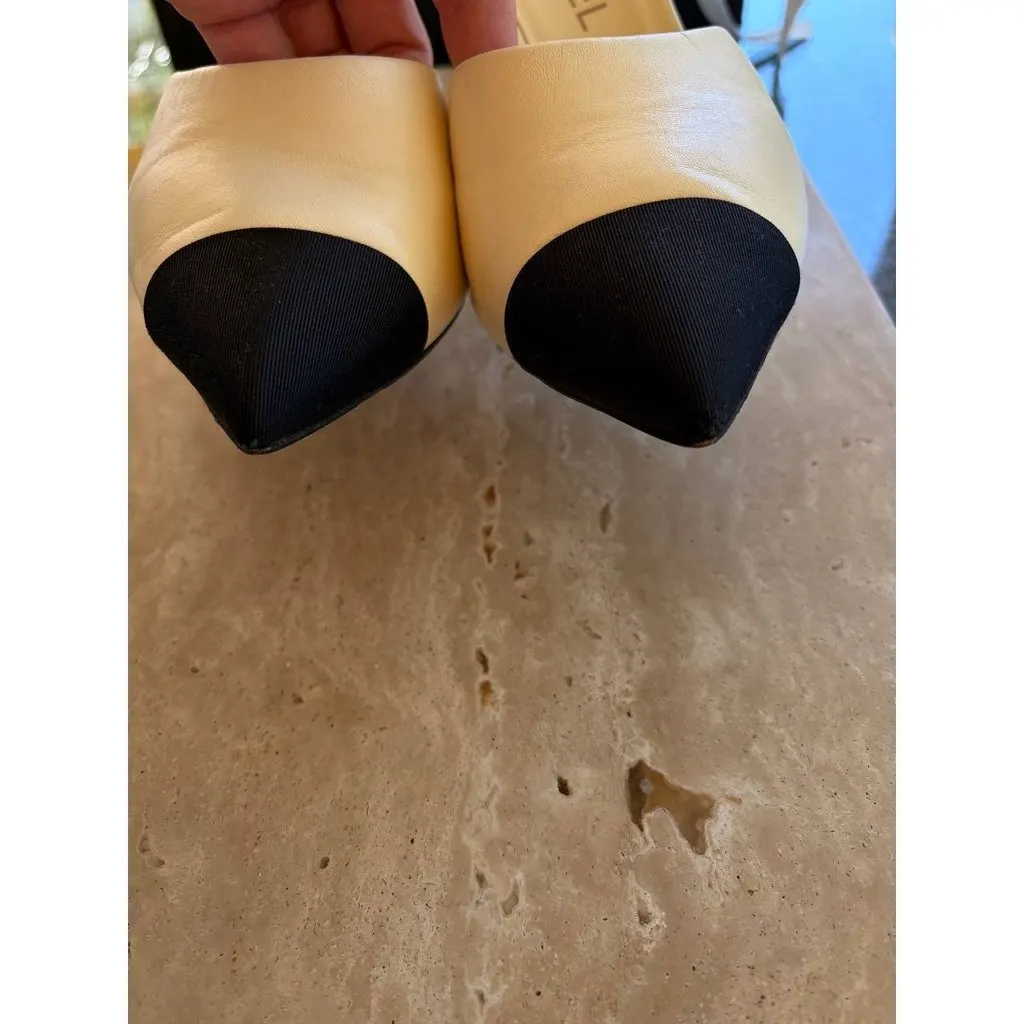 Chanel 2016 Cream Serpent Pearl Mules Sz.38.5 Pre-owned Beige Leather Good - Inside View