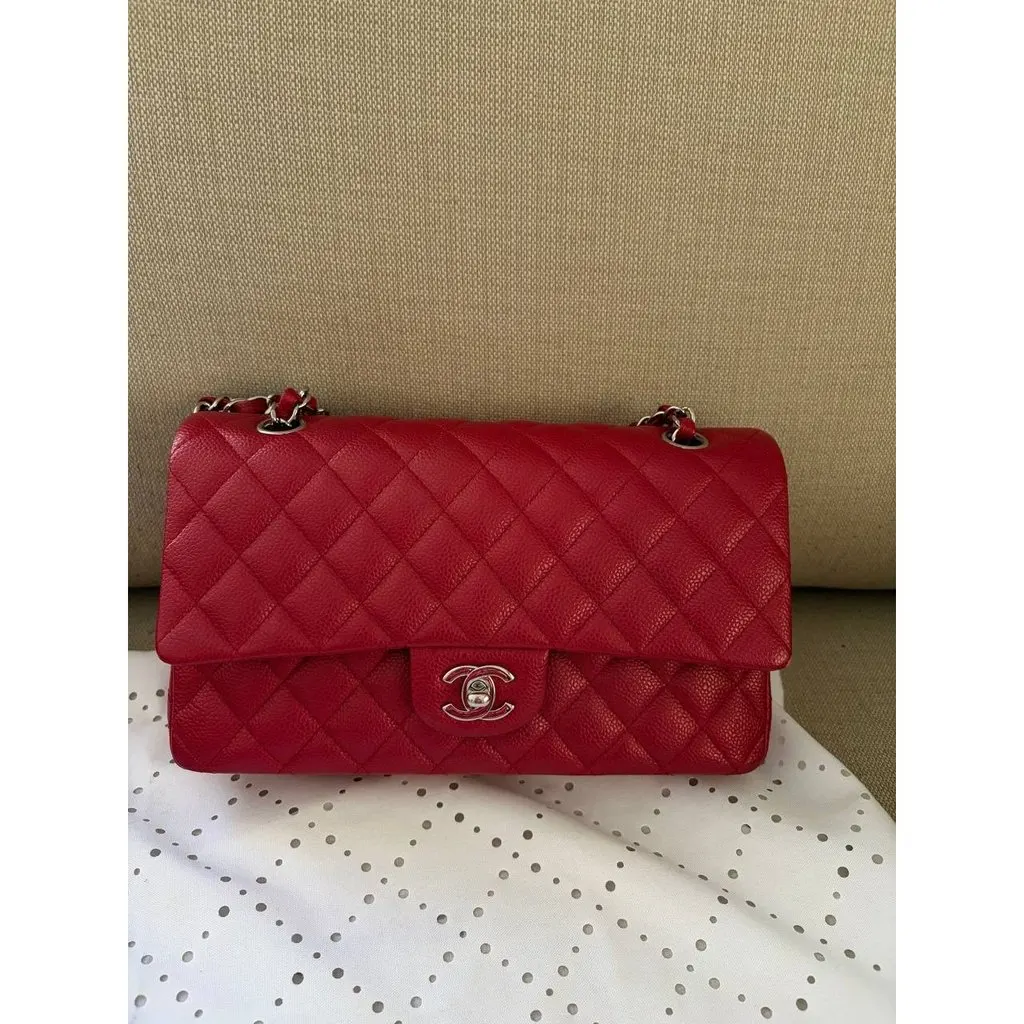 Chanel Timeless Medium 25 Red Grained Caviar Leather Flap Bag Pre-owned Red Leather Good - Inside View