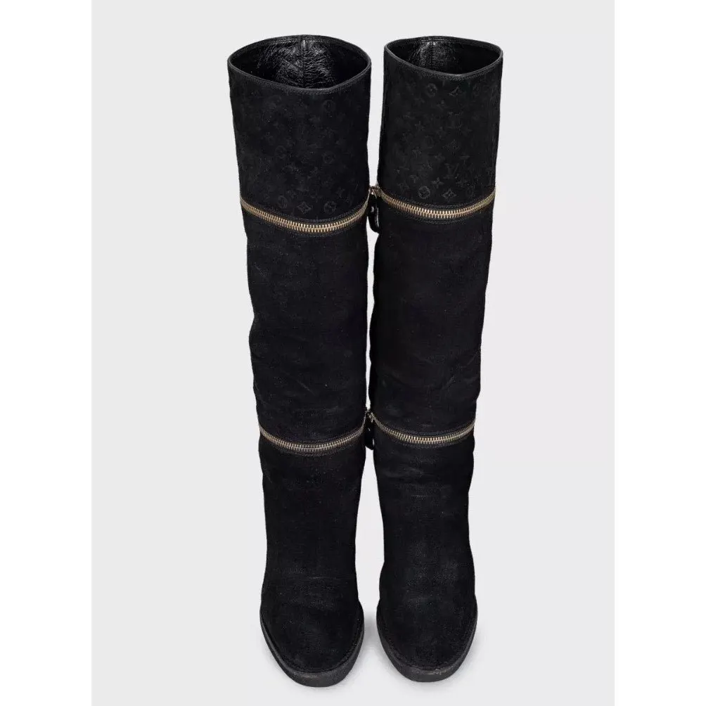 Louis Vuitton Black Suede Wedge Ankle Boots - Size 38.5 Pre-owned Black Suede Good - Back View