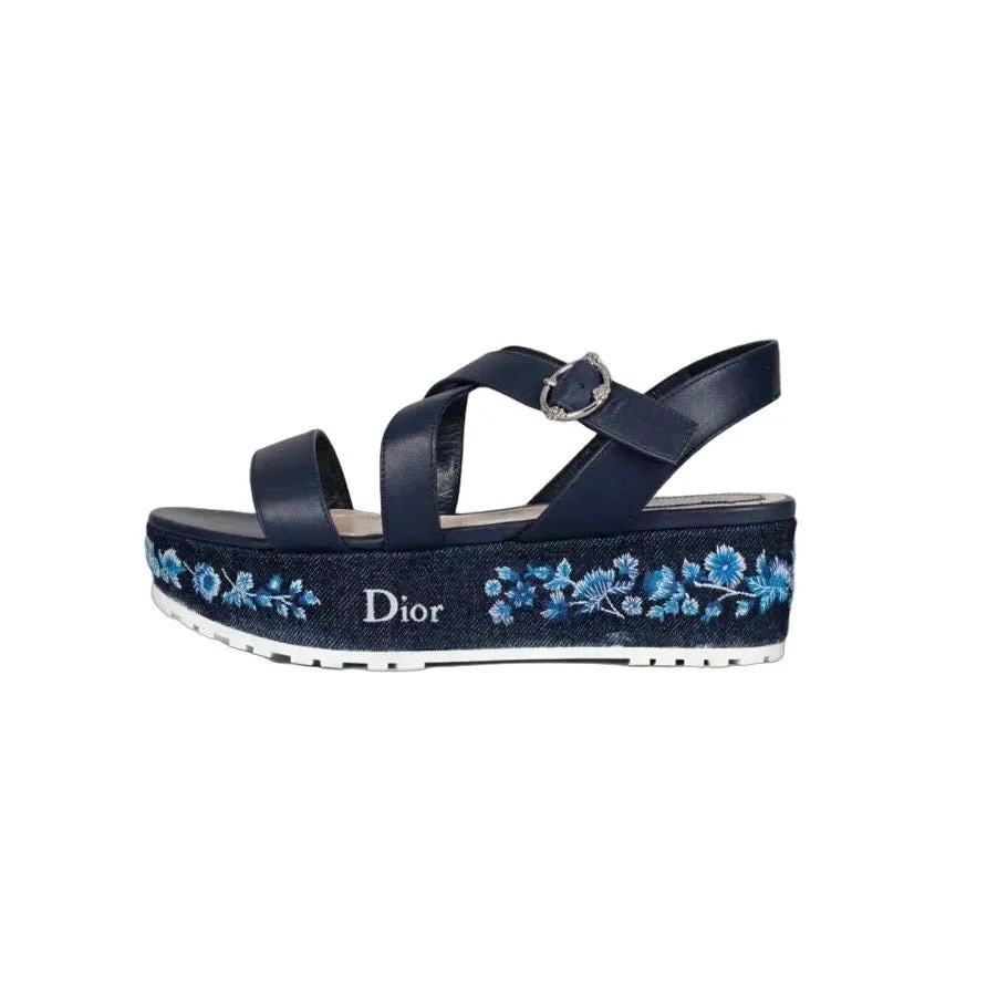 Dior Christian Dior Embroidered Leather Platform Sandals Sz.38 pre-owned Red Leather Good - Front View