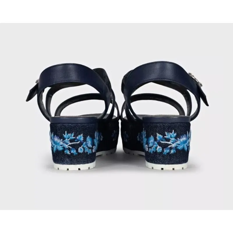 Dior Christian Dior Embroidered Leather Platform Sandals Sz.38 pre-owned Red Leather Good - Model View