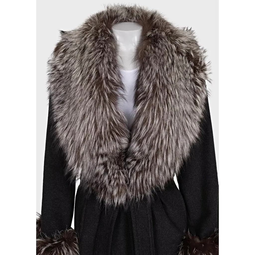 ZILLI Grey Coat with Detachable faux Fur Trim - Size L Pre-owned Grey Good - Model View