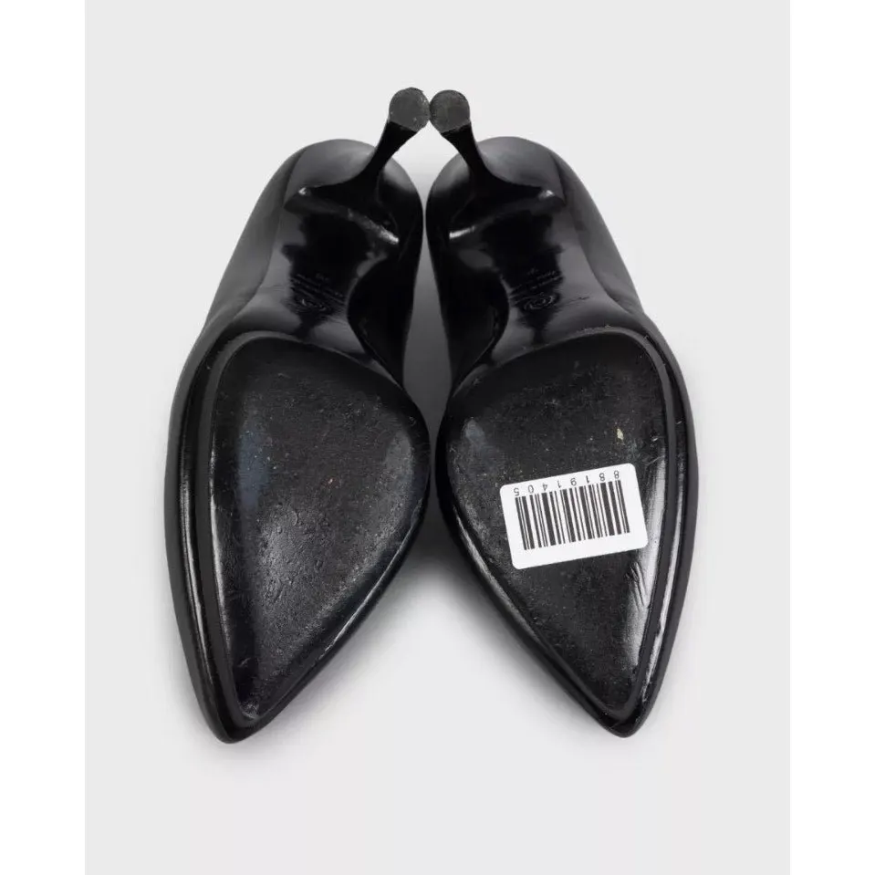 Alexander McQueen Black Leather Pointed-Toe Heels sz.39 Pre-owned Black Leather Good - Model View