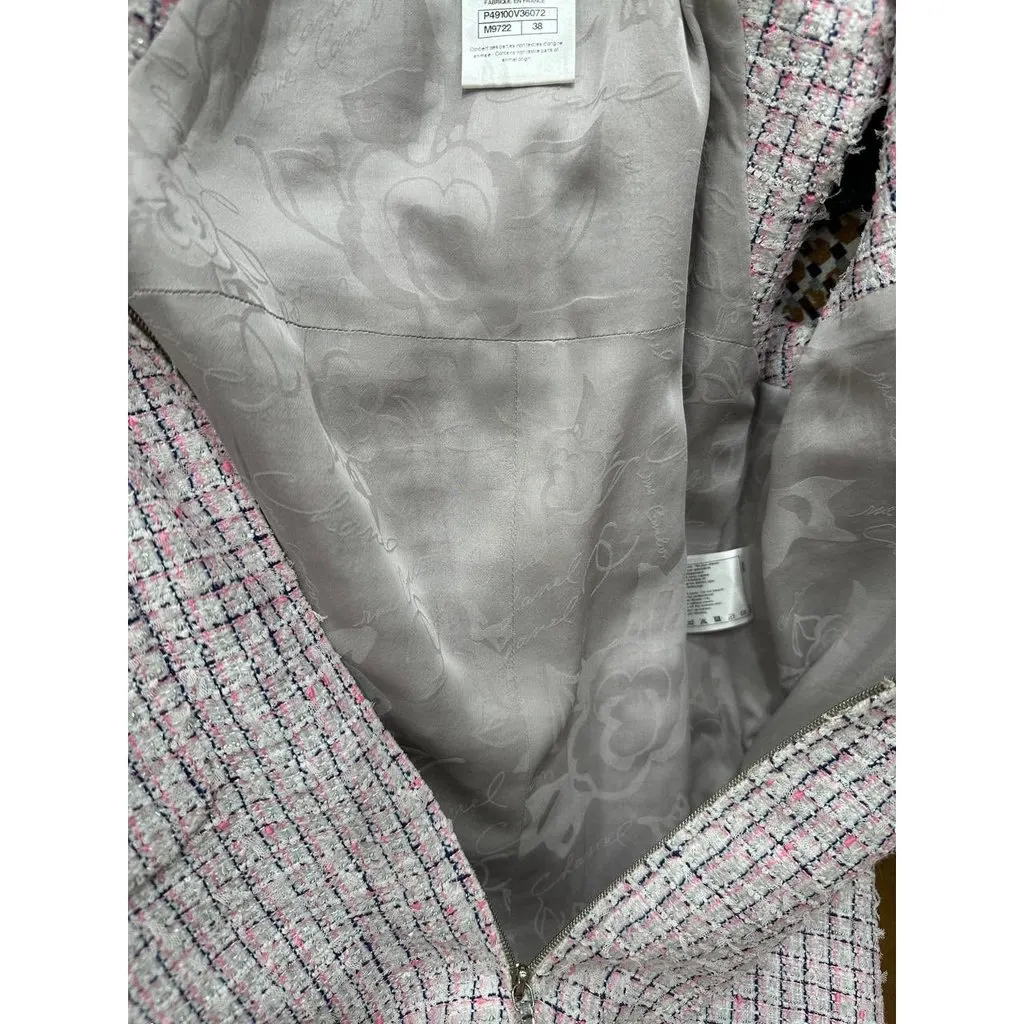 Chanel Light Pink & White Fantasy Tweed Dress Sz.38 pre-owned White Tweed Good - Box View
