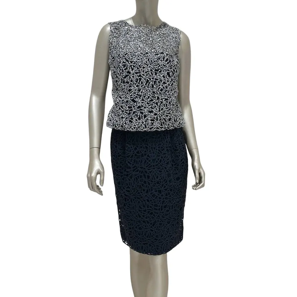 Chanel Black & White Lace Two-Piece Suit Sz.36 Pre-owned Black Lace Good - Front View