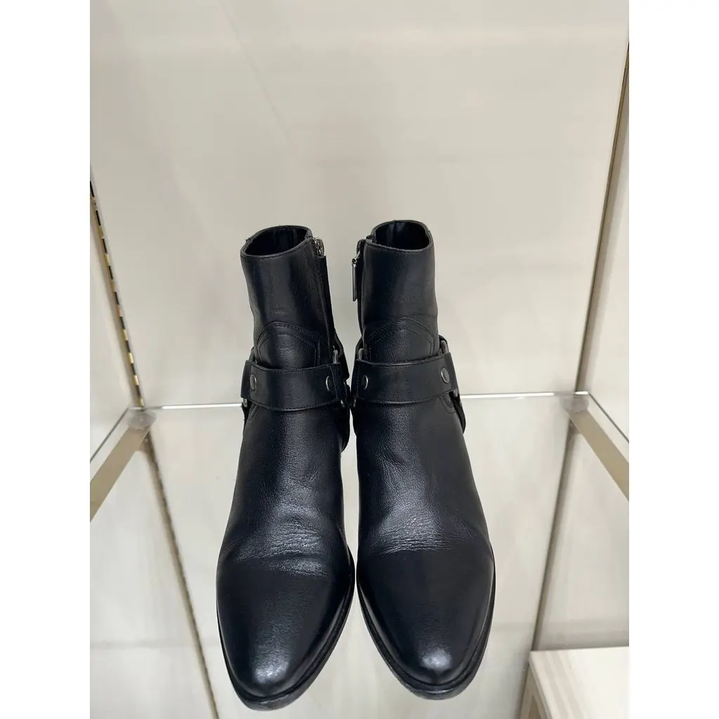 Saint Laurent Black Leather Texan Ankle Boots Sz.37 pre-owned Black Leather Good - Back View