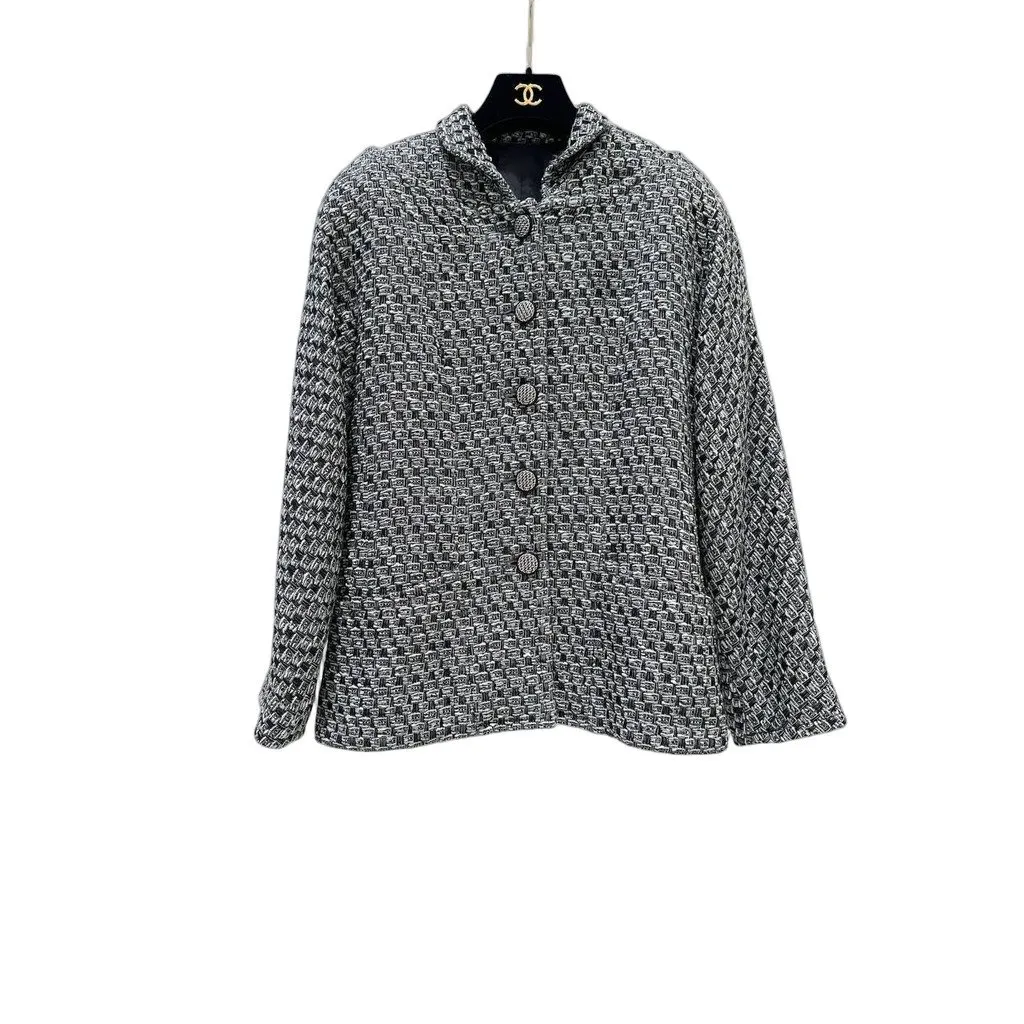 Chanel Chanel 2013 Black White Silver Lurex Tweed Jacket - Size S Pre-owned Black Tweed Good - Front View