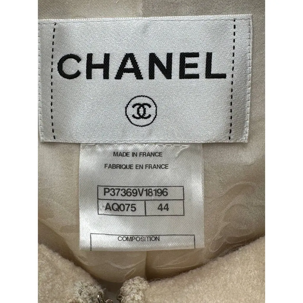 Chanel Paris Venise 2010 Resort Tweed Jacket Sz.38/40 Pre-owned Red Tweed Good - Box View