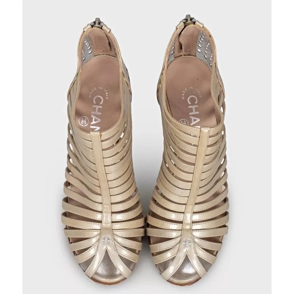 Chanel Cruise 2009 Gold Sculpted Heel PumpsSz.36 Pre-owned Gold Leather Good - Back View