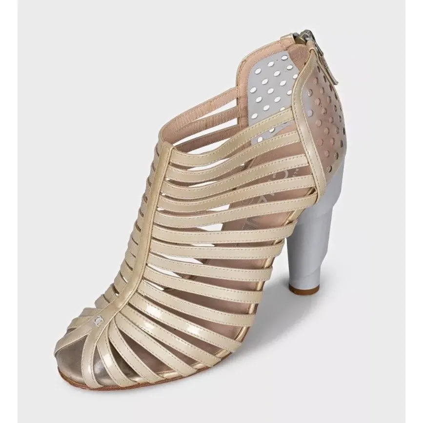 Chanel Cruise 2009 Gold Sculpted Heel PumpsSz.36 Pre-owned Gold Leather Good - Inside View