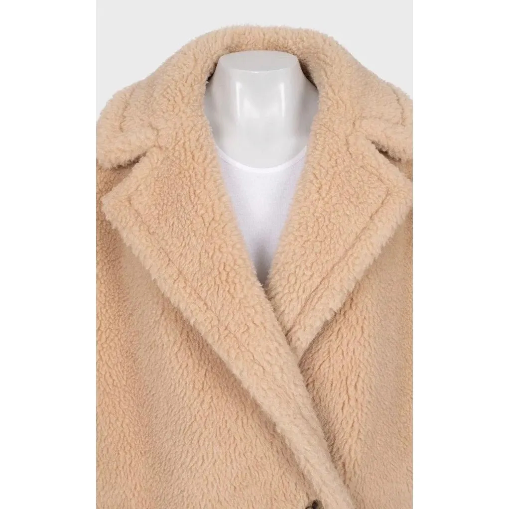 Max Mara Beige Teddy Coat - Size 44/L Pre-owned Beige Wool Good - Model View