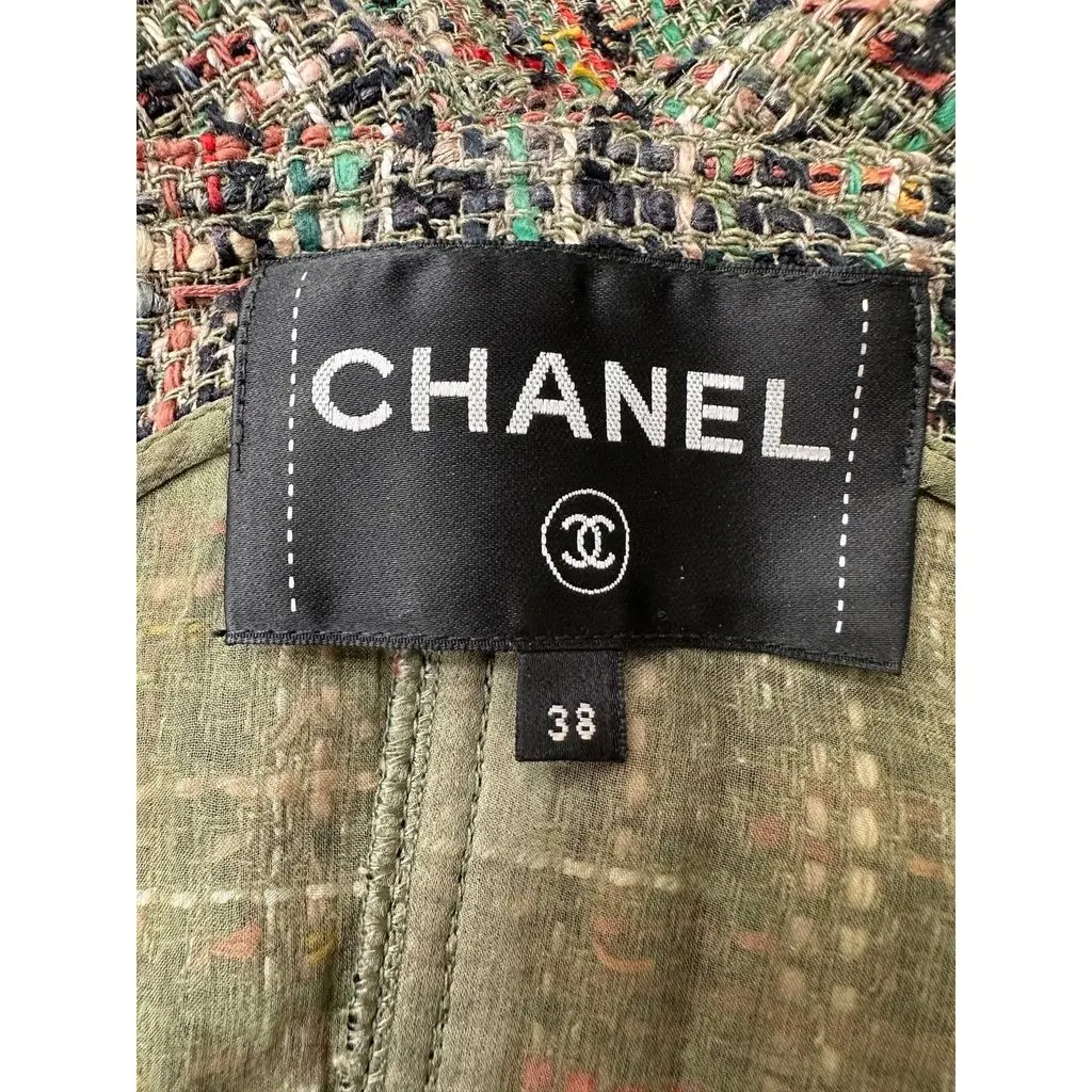 Chanel 2017 Timeless Tweed Jumpsuit FR 38 Pre-owned Black Tweed Good - Model View
