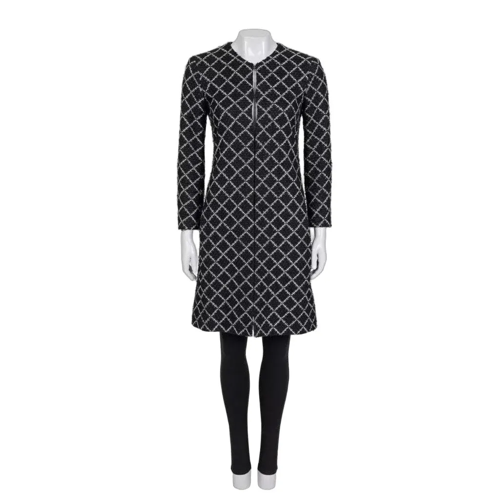 Chanel NWOT Chanel Black Printed Coat  EU34/XS Pre-owned Black Never worn - Front View
