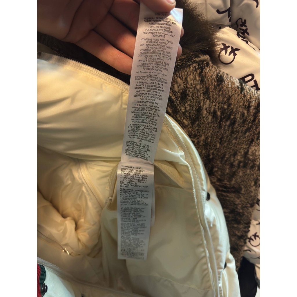 Gucci Gucci White Down Detachable Sleeves Jacket Sz.40 IT P